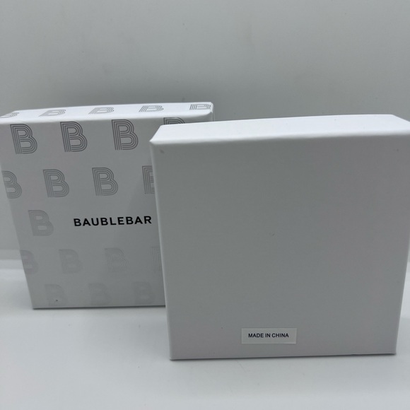 New BaubleBar Bus Hoop Sparkly Earrings Back To School Teacher Field Trip NIB - Picture 3 of 3